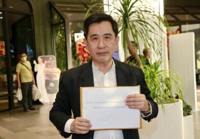 “เสี่ยโก้” นายก่อเกียรติ พาณิชยารมณ์ โปรโมเตอร์มวยโลกเจ้าของรางวัลยอดเยี่ยม 3 สถาบัน เยี่ยมเวทีดีเบต “ศึกเปลี่ยนประเทศ” พบแคนดิเดตนายกฯ พร้อมฝากแก้ปัญหาคอร์รัปชั่นไทยที่ติดอันดับ 107 จาก 180 ประเทศทั่วโลก