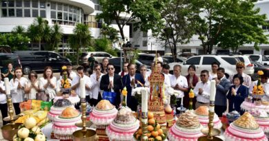สนท. จัดพิธีบวงสรวงองค์พระสยามเทวาธิราช เสริมความเป็นสิริมงคลแก่องค์กรและสมาชิก