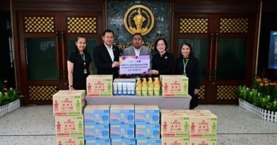 เอ-พลัสซัพพลาย เดินหน้าโครงการ “คืนความชุ่มชื้นให้กับผิว” มอบเอบอนเน่ เดอร์มาโลชั่นยูเรียเข้มข้นแก่ กทม. ส่งต่อพลังความห่วงใยสู่ผู้สูงอายุและกลุ่มเปราะบางที่ประสบภัยทั่วทุกพื้นที่