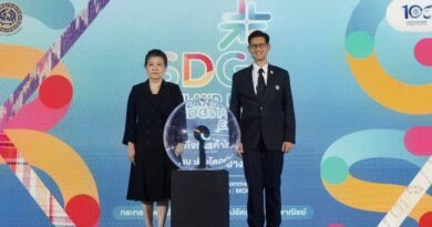 พาณิชย์เปิดยิ่งใหญ่ “Thailand Local SDGs Plus Expo 2026” ผนึกพลังรัฐ–เอกชน ดันสินค้าไทยโตอย่างยั่งยืน เปิดเวทีจับคู่ธุรกิจ–เซ็น MOU สร้างโอกาสการค้าใหม่