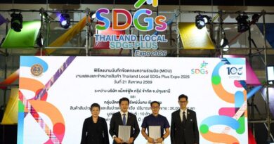 กระทรวงพาณิชย์ระดม 200 ผู้ประกอบการทั่วประเทศ จัดแสดงสินค้ารักษ์โลกกว่า 1,000 รายการ ภายใต้แนวคิด “Rooted in Local, Rising for Global” ผสานภูมิปัญญาไทยกับนวัตกรรมระดับสากล พร้อมเปิดเวที Business Matching และ Design & Innovation Clinic ครบวงจร